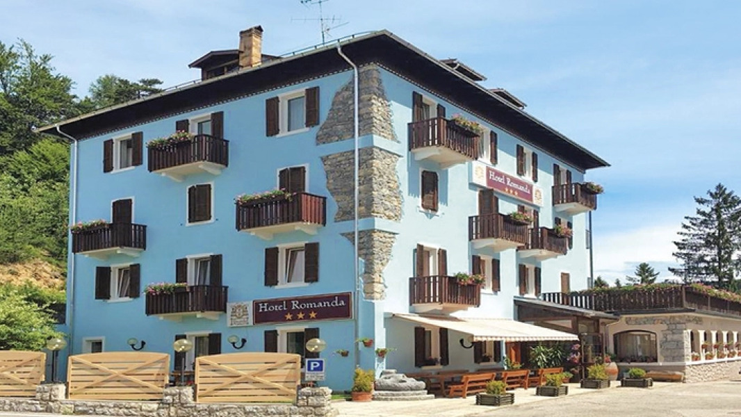 Hotel Romanda