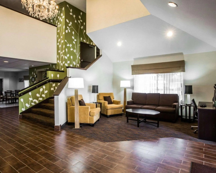 Days Inn by Wyndham McDonough