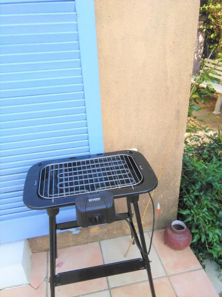 House With 3 Bedrooms in La Londe les Maures, With Terrace and Wifi -