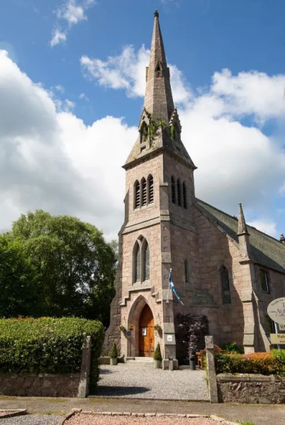 Auld Kirk Hotel