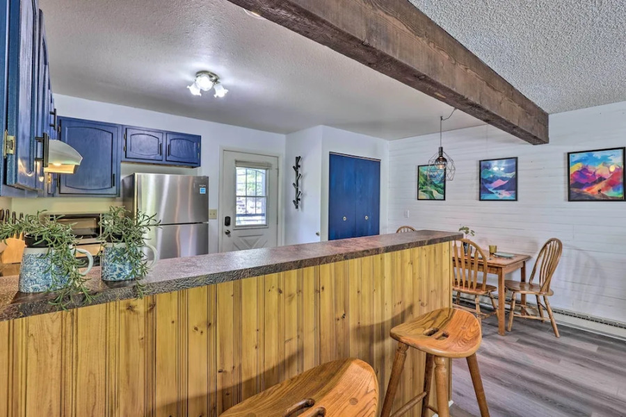 Grand Lake Condo w/ Mountain Views: Walk to Lake!