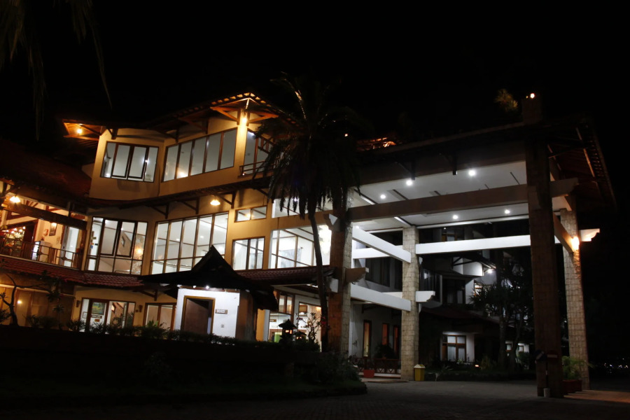 Surya Pesona Beach Hotel