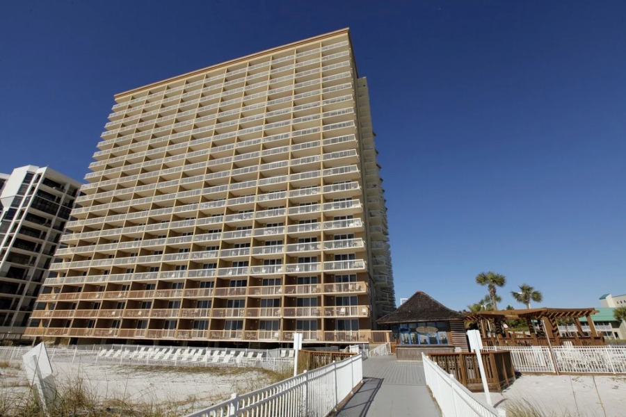 Pelican Beach Resort by Panhandle Getaways