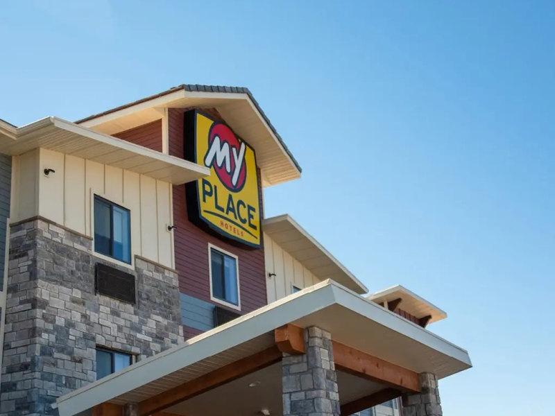 My Place Hotel - Hurricane Zion National Park, UT