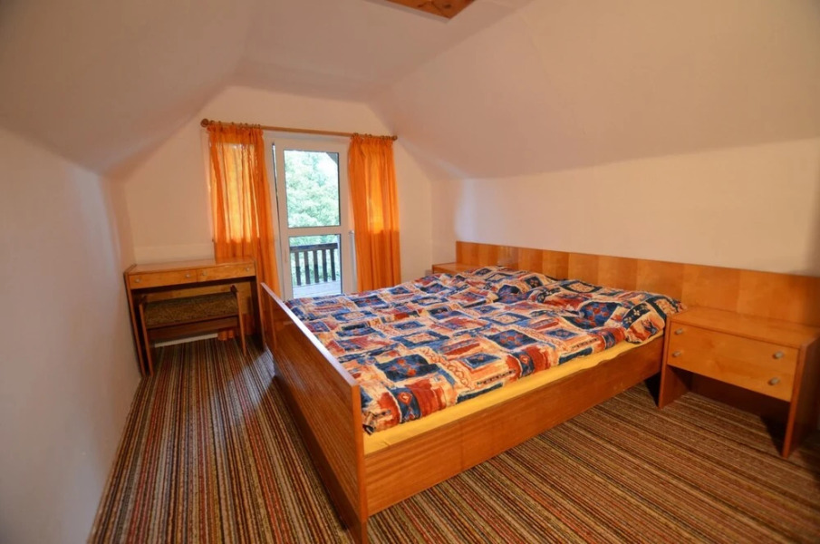 Poolincluded Chalet Jizera