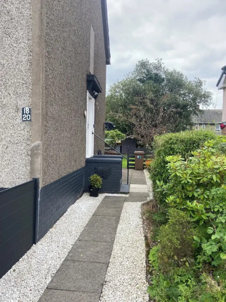 Renfrew Apartment Near Glasgow Airport