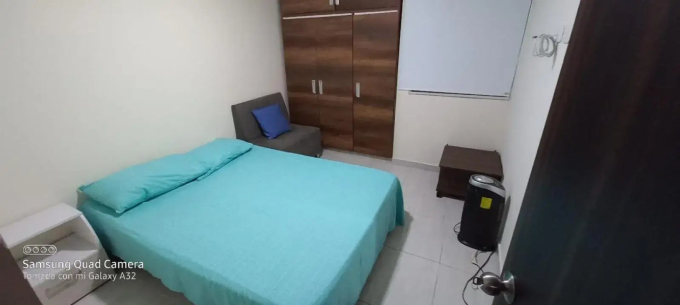 Apartamento con excelente ubicación.