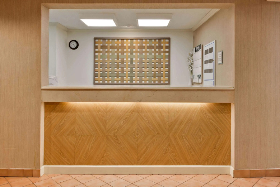 La Quinta Inn & Suites by Wyndham Lakeland East