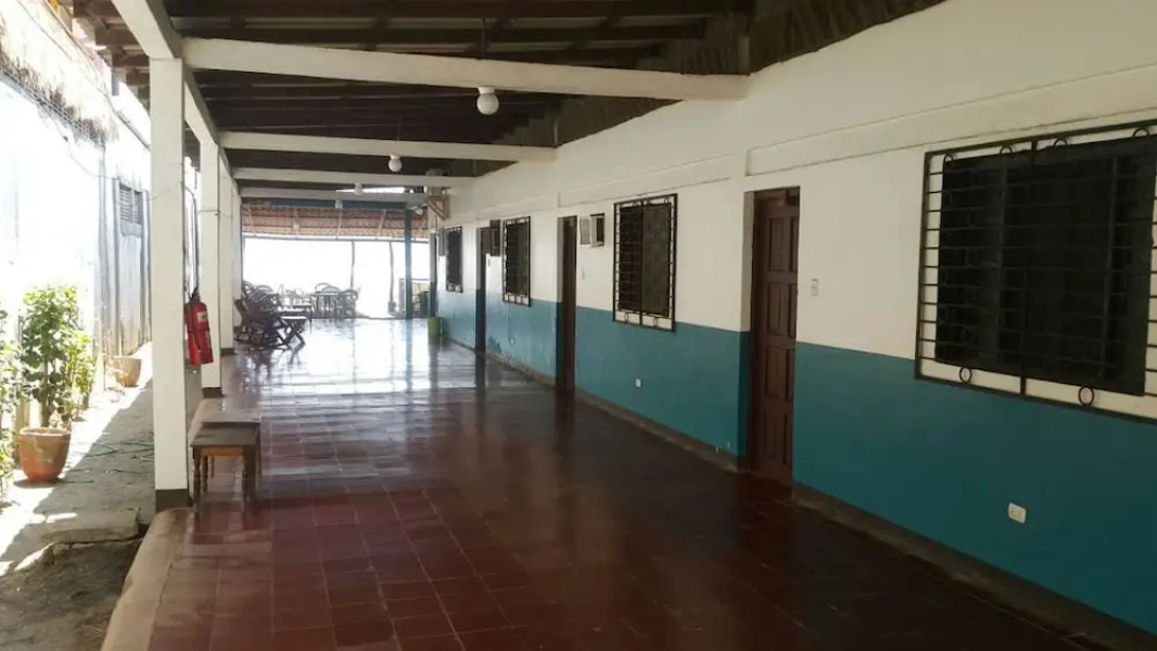 Playa Roca Hotel