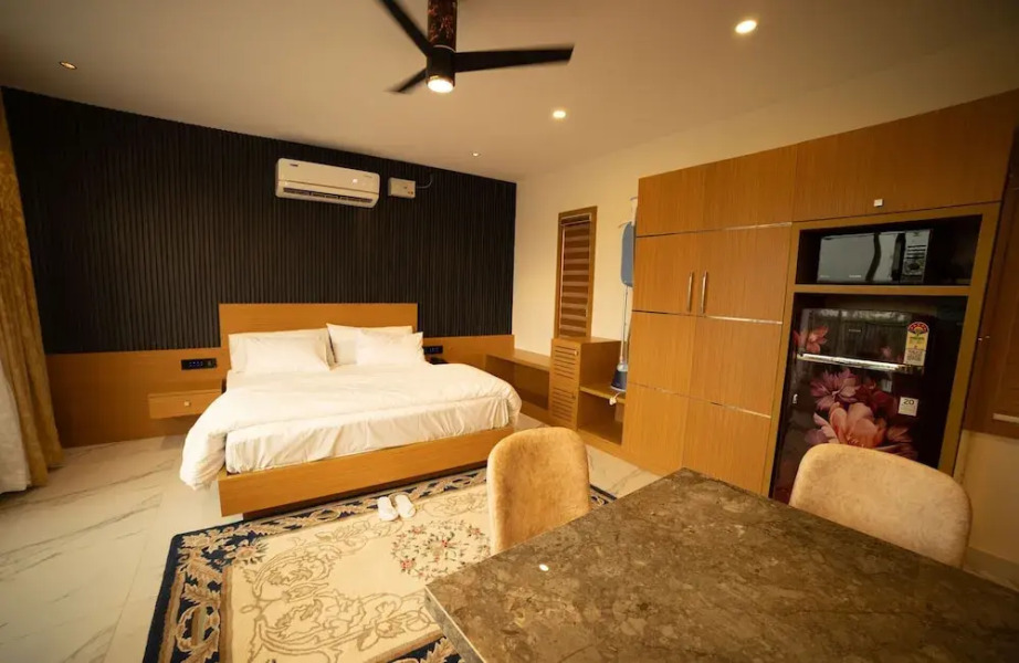 S Cross Munroe Island Resort