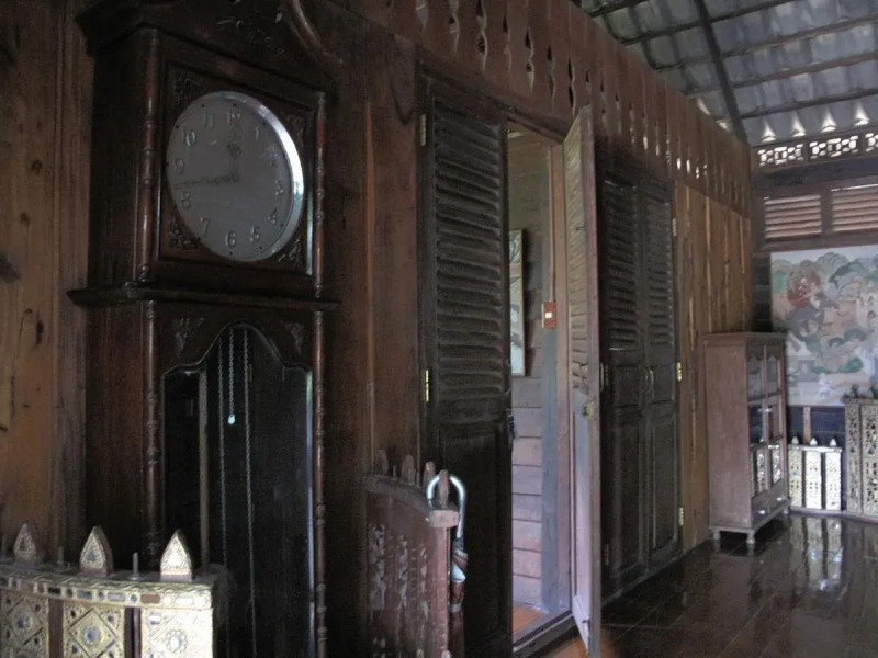 Ayothaya Riverside House