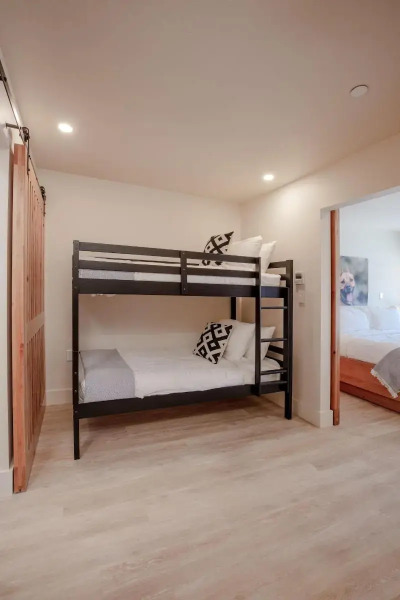 Best Friends Roadhouse and Mercantile