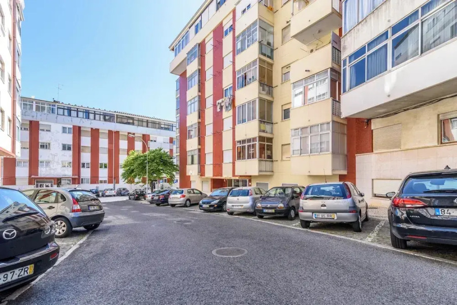 Beachside Getaway Near Paço De Arcos Train Station