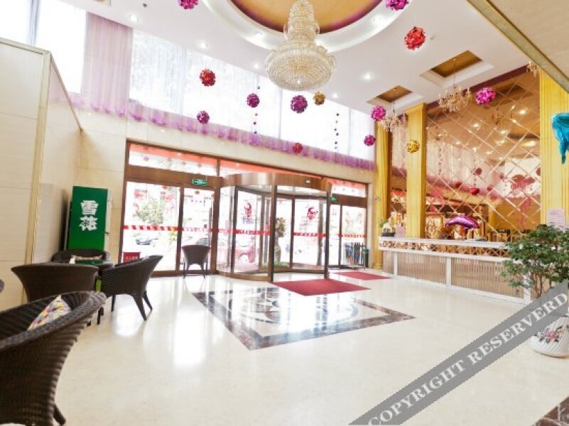 Clouds  Four Seasons Hotel