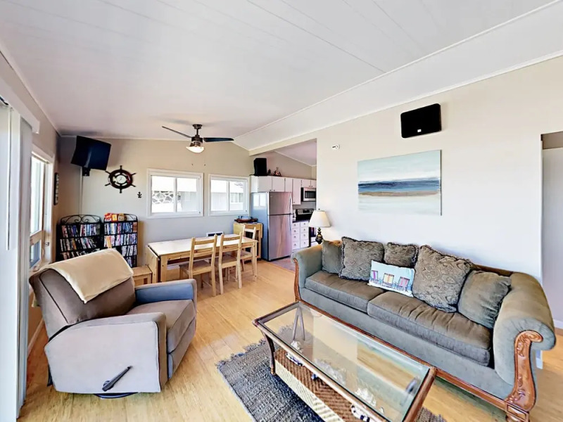 881 N Pacific Street Home 3 Bedrooms 1 Bathroom Home