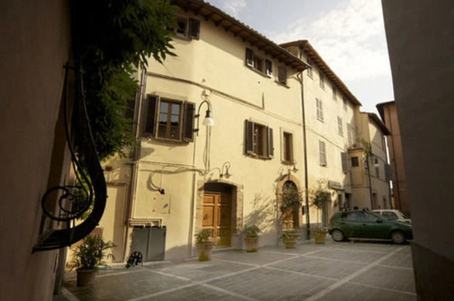 Palazzo Fiumi LaPlaca