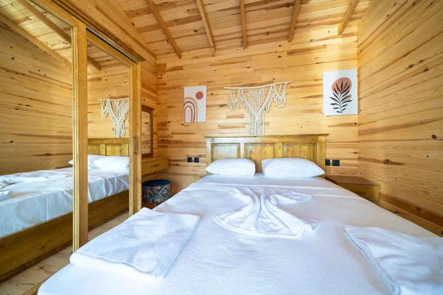 Honeymoon Bungalow With Private Pool and Sea View