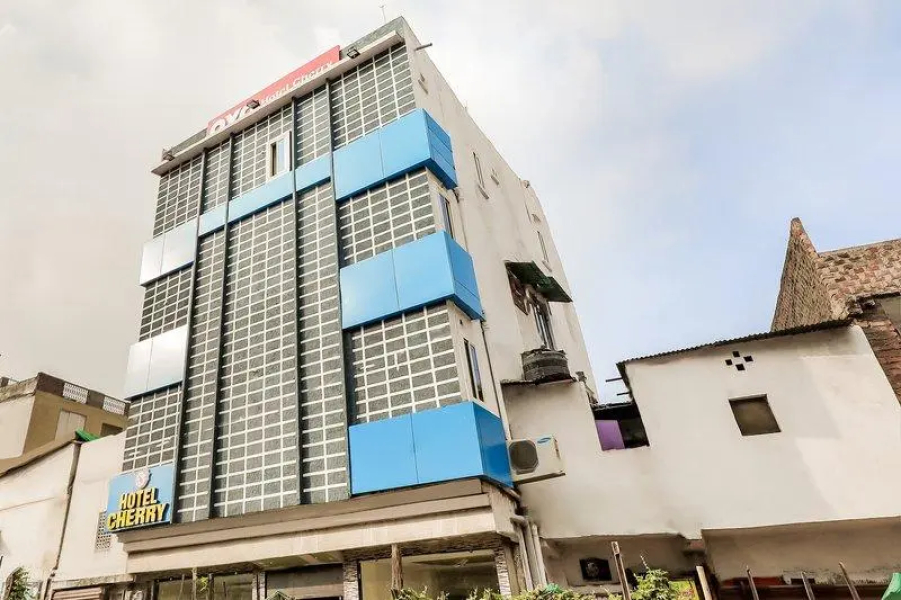 OYO 65648 Hotel Cherry