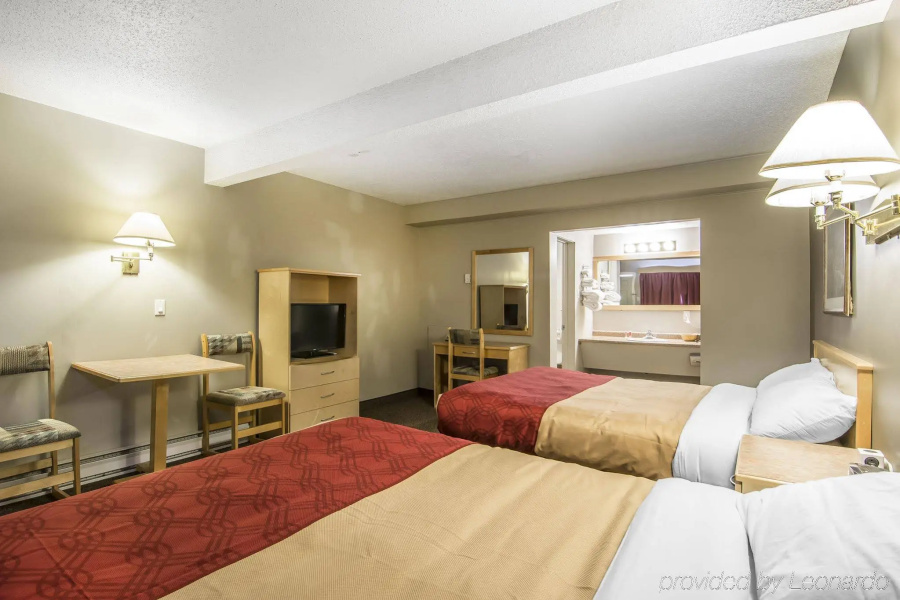 Econo Lodge Golden