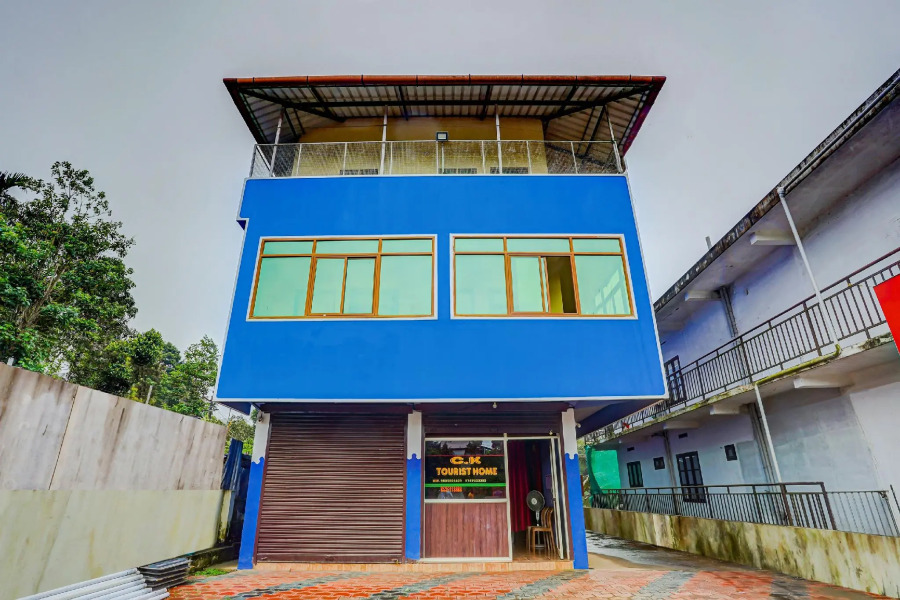 OYO 82073 Ck Tourist Home