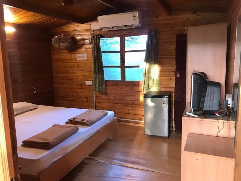 Villa 209 m from the center of Baga (563250)