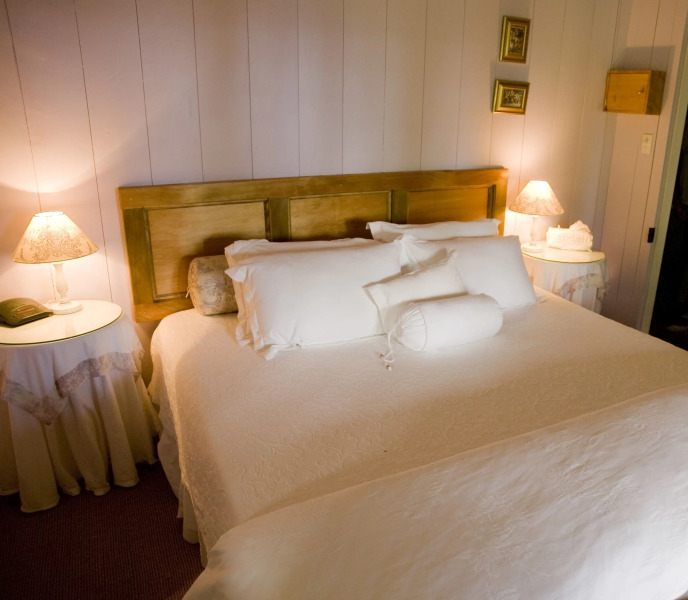 Christian's of Bucks Point