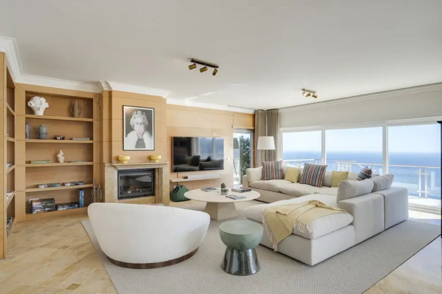 Coastline Arrabida Villa by Cadenzalux