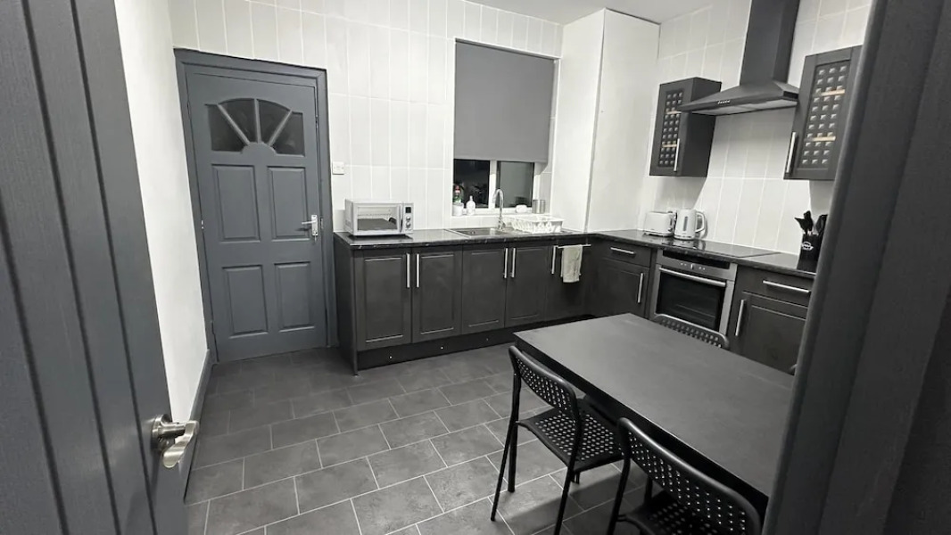 Modern 2 Bed Near Turf Moor Football Stadium