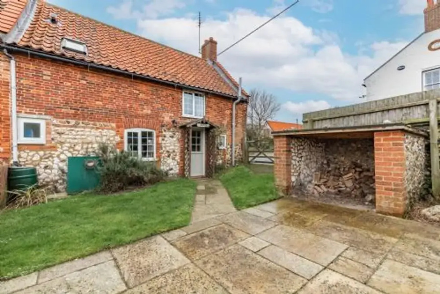 Host Stay 1 Ruscon Cottage