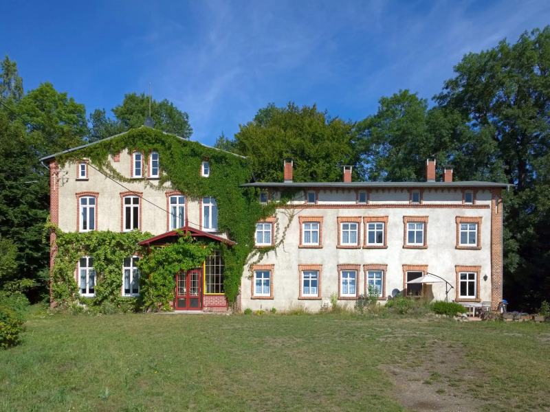 Alt Krassow Lakeside Retreat