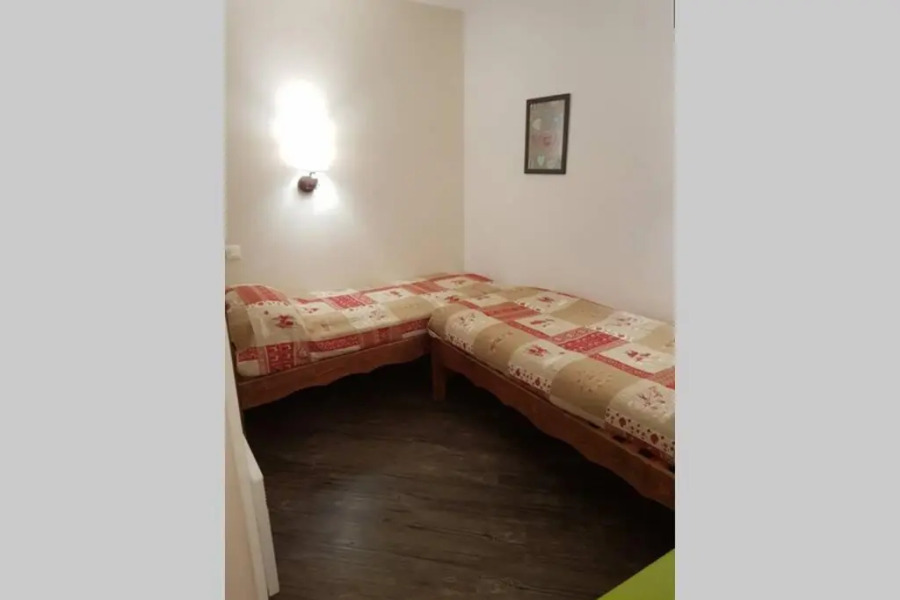 Agence des Orres - Les Melezes d'Or - T2+2 coin nuit+PKG - MZ2008