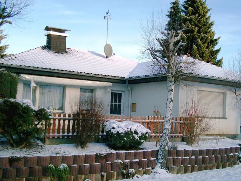 Large Apartment on the Diemelsee With Fireplace and Balcony