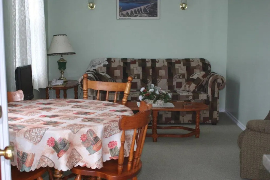 Hillside B&B Cottage