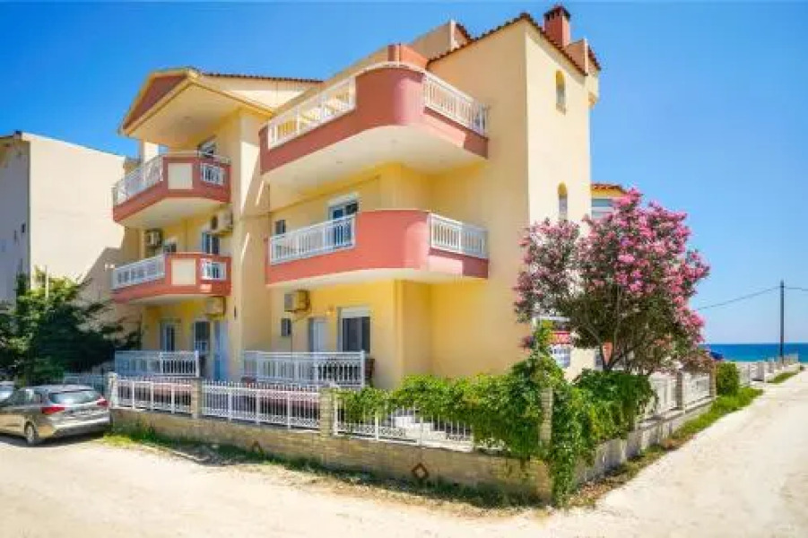 Konstantinos Beach 1