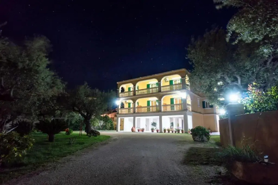 Comfy Studio at Klelia Cottage