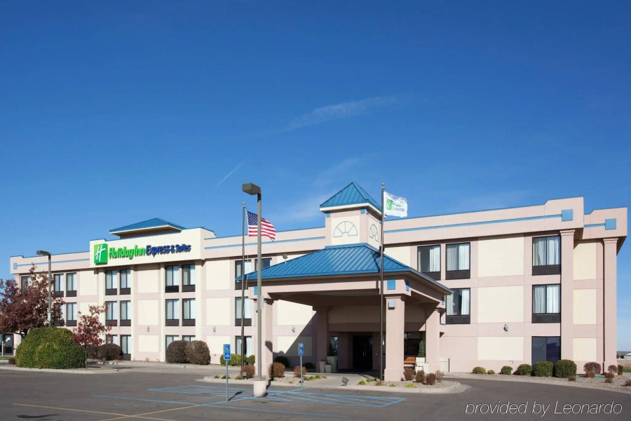 Holiday Inn Express Hotel & Suites Colby