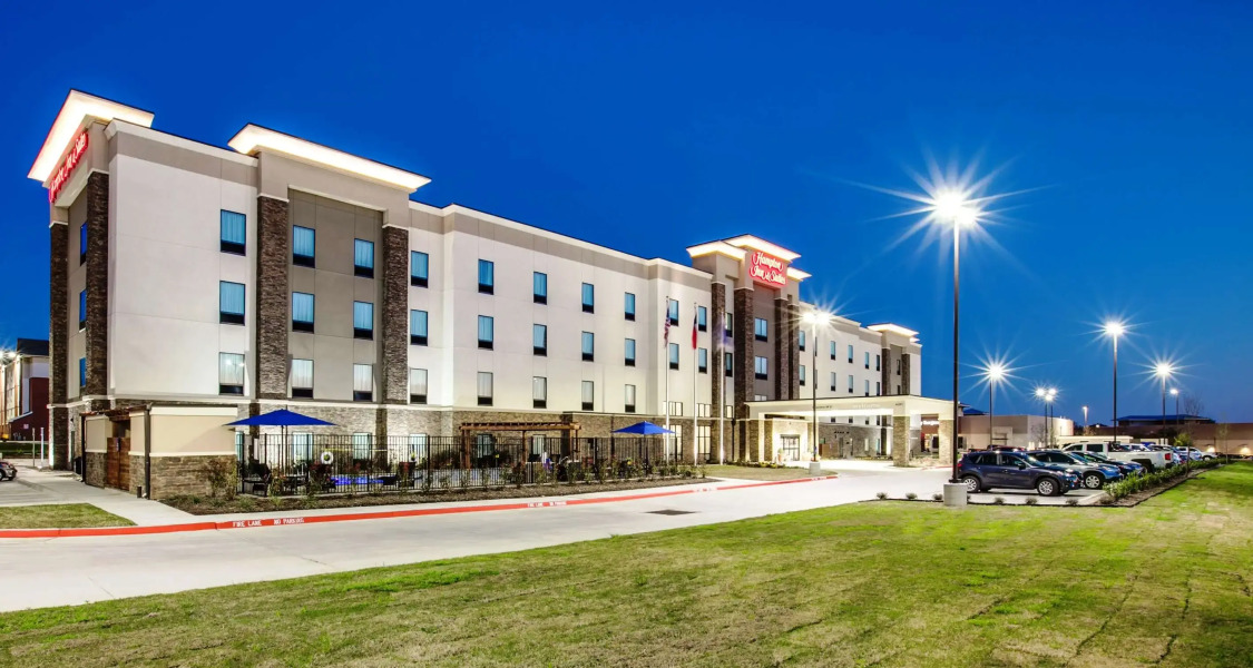 Hampton Inn & Suites Dallas/Ft. Worth Airport South
