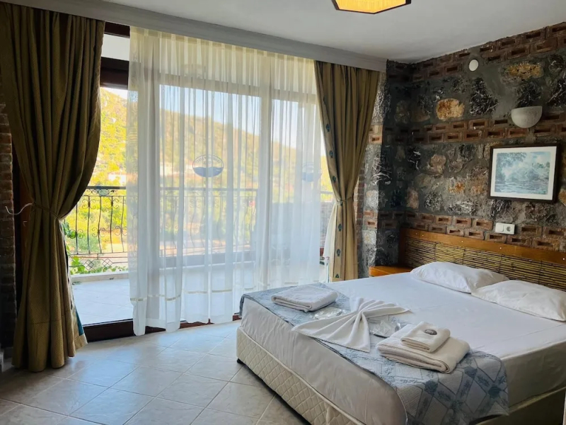 Söğüt Taş Otel