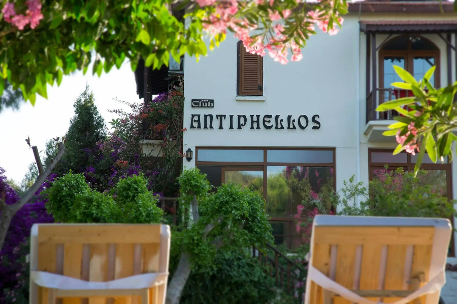 Club Antiphellos