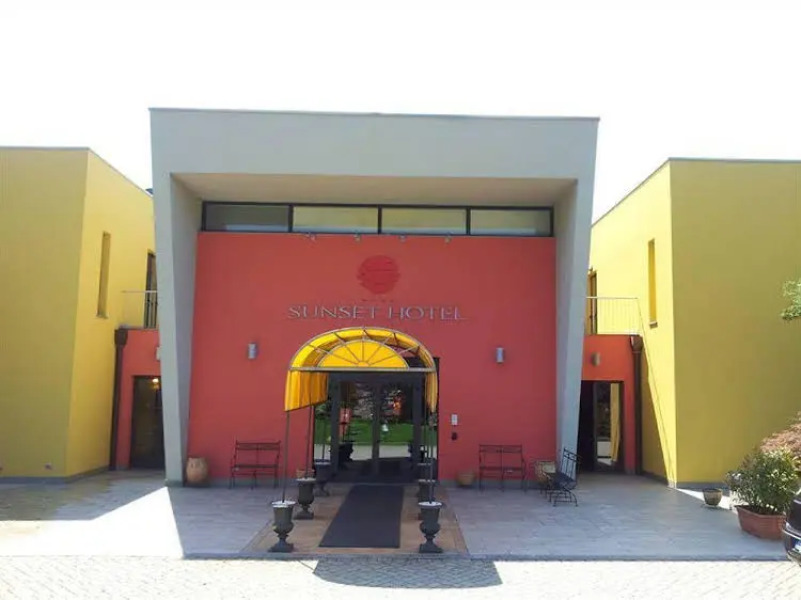 Sunset Hotel
