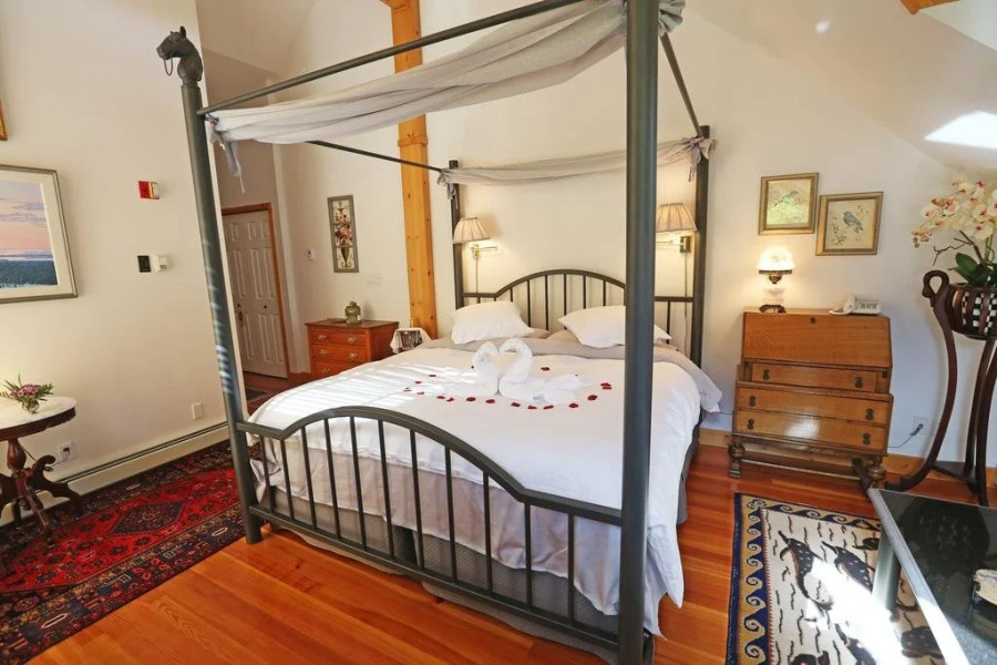 Beaujolais Boutique B&B at Thea's House