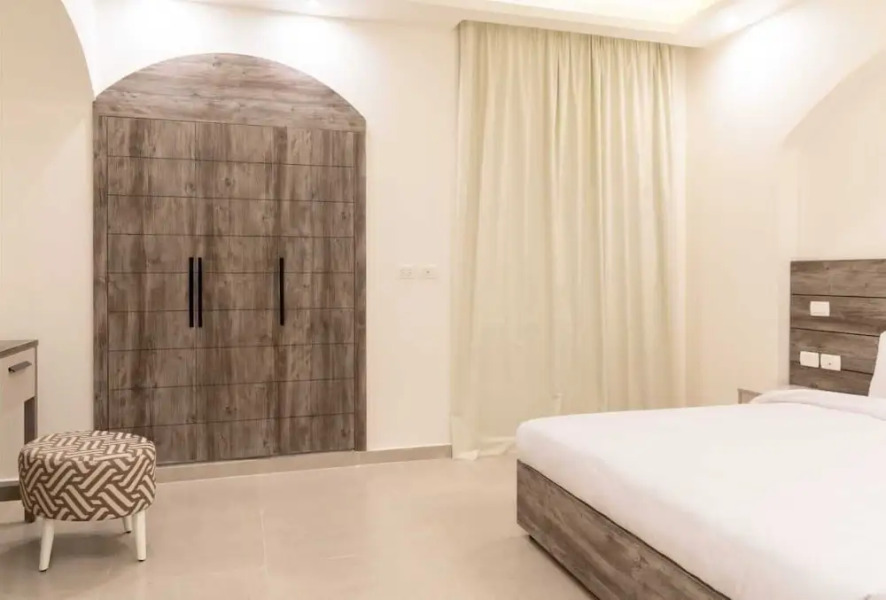 Boulevard Apartment Hotel