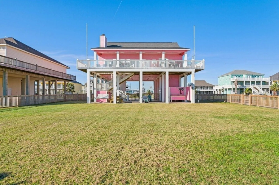 Little Pink - 2 Br Home