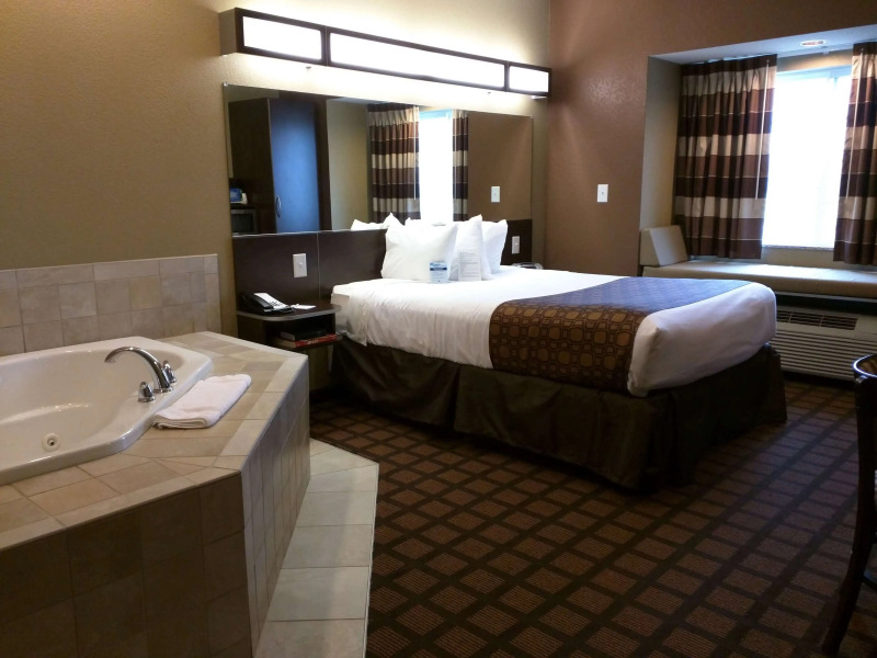 Microtel Inn And Suites Minot