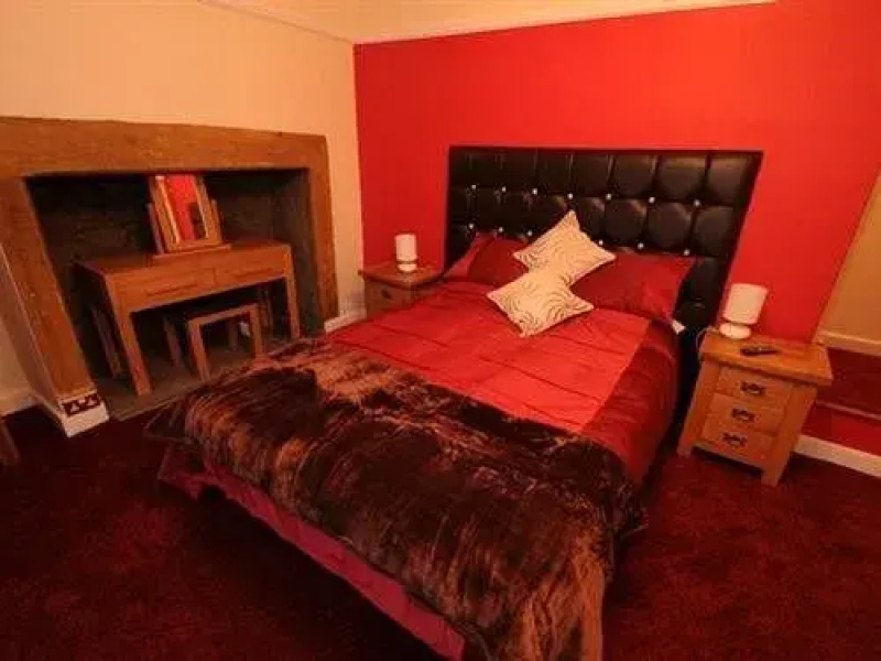 The Three Wheat Heads Inn