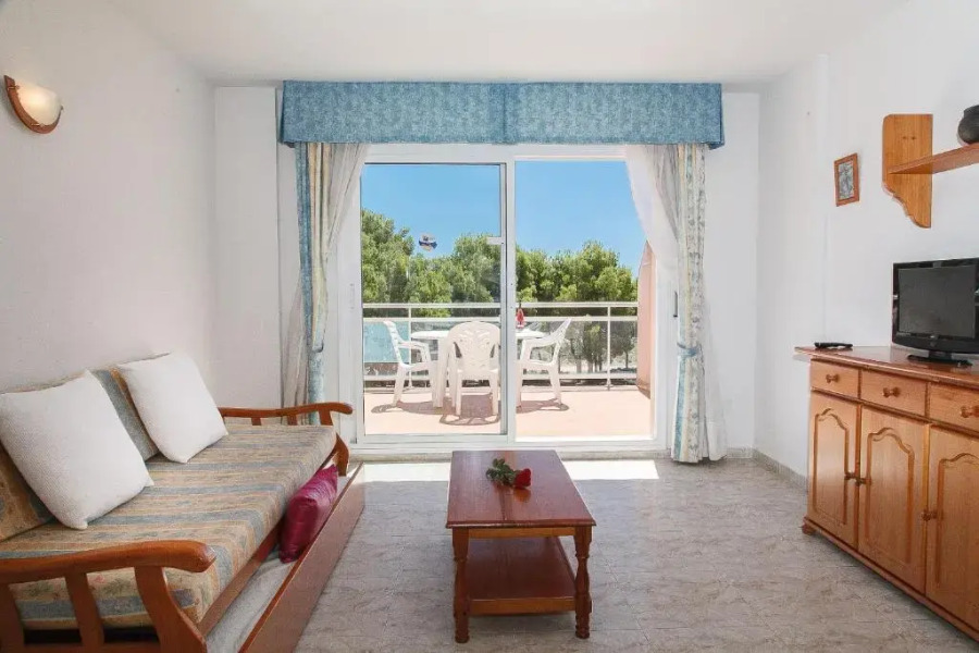 UHC Arco del Sol Family Complex