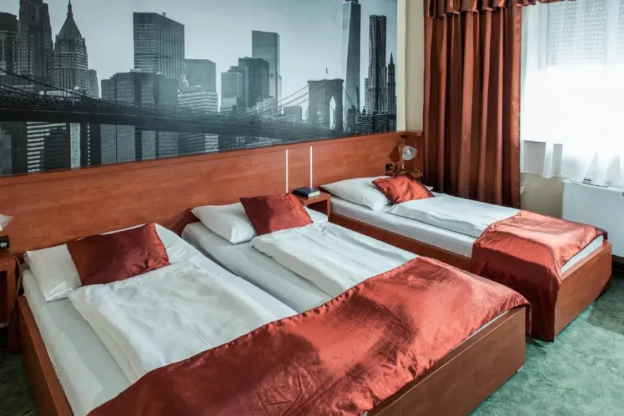 Europa Hotel És Étterem