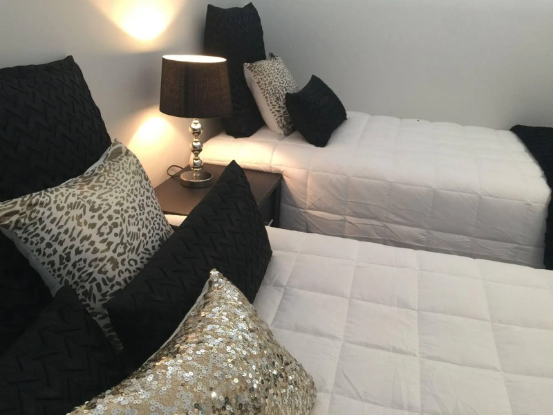 Seaview Waterfront Apartments