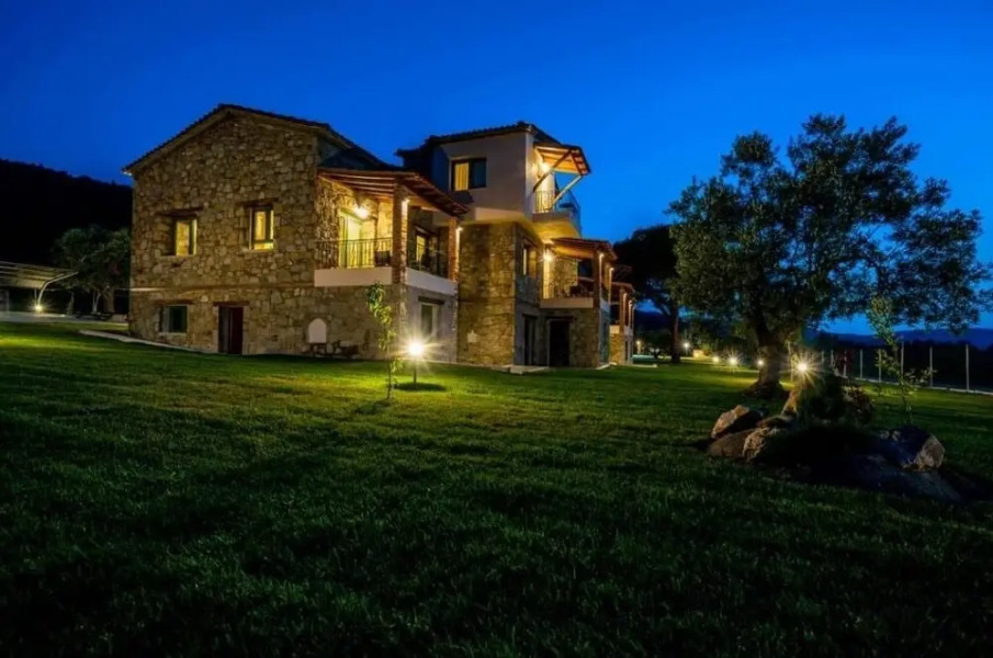 Mediterraneo Luxury Suites Halkidiki