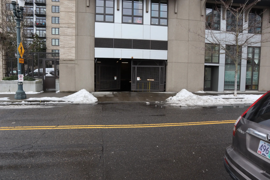 Modern 1BR Apartment - Downtown Location